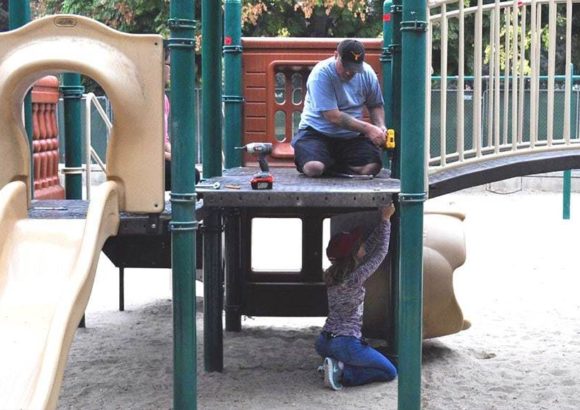 ENTRETIEN ET MAINTENANCE DES AIRES DE JEUX COLLECTIVES